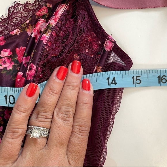 Victoria’s Secret Dream Angels Burgundy and Pink Lace Up Front Corset Bra Top - Picture 10 of 11